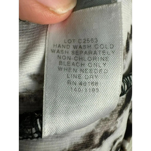 Magicsuit One Piece Swimsuit Size 12 Animal Print Abstract Colorful - Picture 11 of 11